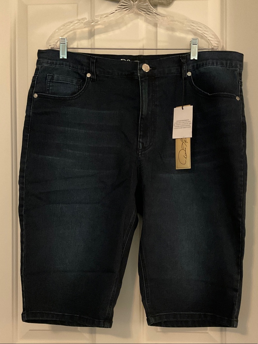 DG2 Diane Gilman Dark Wash Denim Bermuda Shorts 20W NWTs